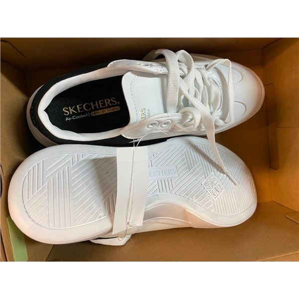 SIZE 9 WOMENS SKECHERS SHOES