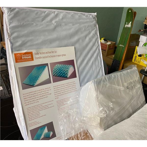 WEDGE AND KNEE MEMORY FOAM CUSHION