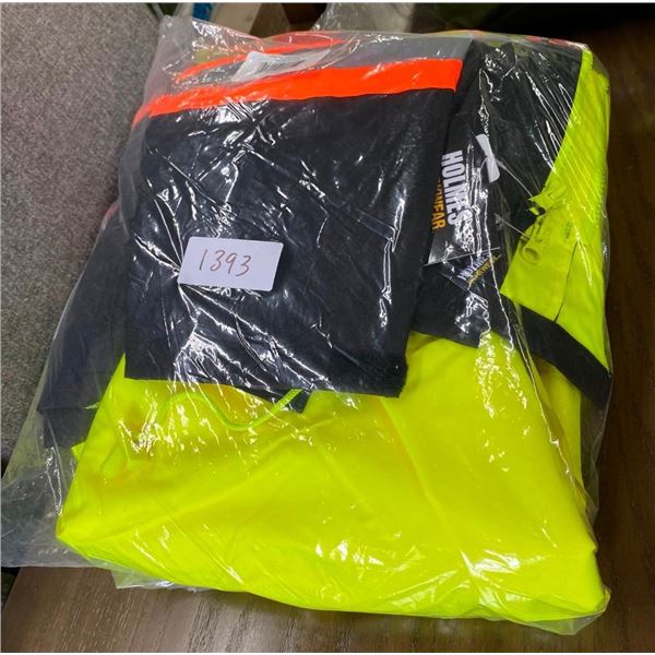 SIZE XL REFLECTIVE RAINSUIT