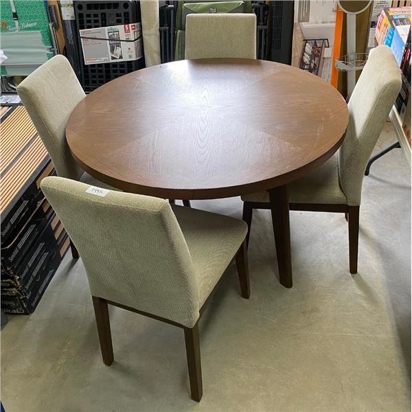 4FT ROUND WOODEN TABLE WITH 4 CHAIRS - HAS DINGS AS SEEN IN PICTURE