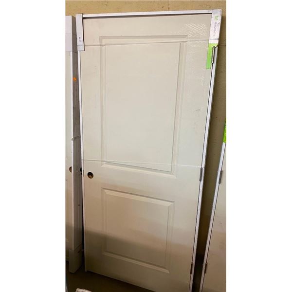 36IN INTERIOR DOOR - BOTTOM OF FRAME HAS BROKEN PC AS SEEN IN PIC