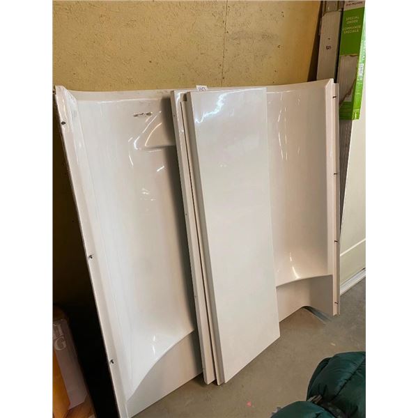 5FT BATHTUB WALL SURROUND - HAS DAMAGE AS SEEN IN PIC