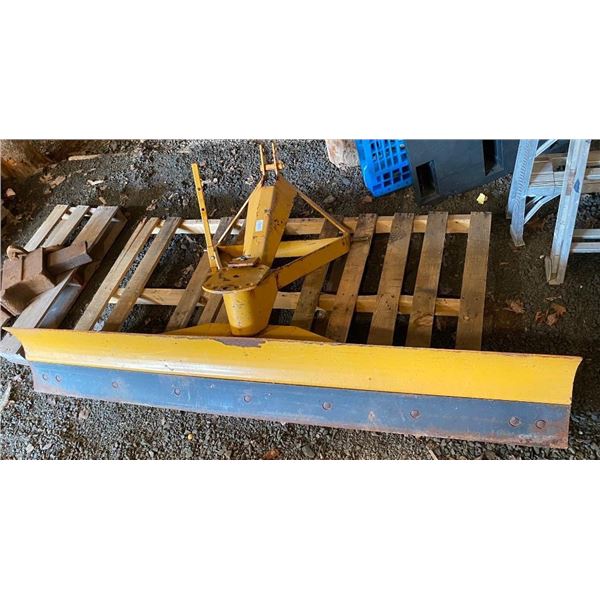 7FT BLADE AND ATTACHMENT FOR TRACTOR