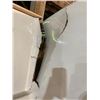 Image 2 : 5FT SHOWER STALL - DAMAGED