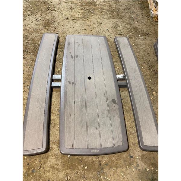 6FT LIFETIME FOLDABLE PICNIC TABLE - ONE BENCH UNHOOKED BUT STILL WORKS