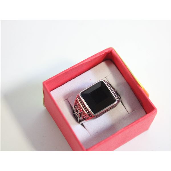 NEW MEN'S BLACK STONE RING - SIZE 11