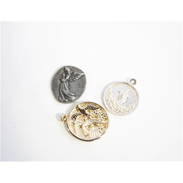 LOT OF 3 PENDANTS
