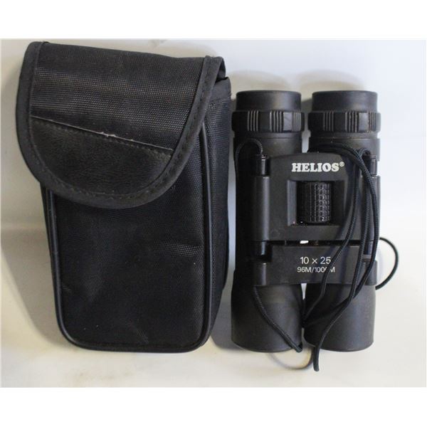 HELIOS 10X25 BINOCULARS IN ORIGINAL CAS