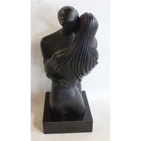 11 INCH SIGNED BORIS “THE KISS SCULPTURE”