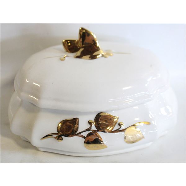 GOLD PLATED PORCELAIN TRINKET BOX
