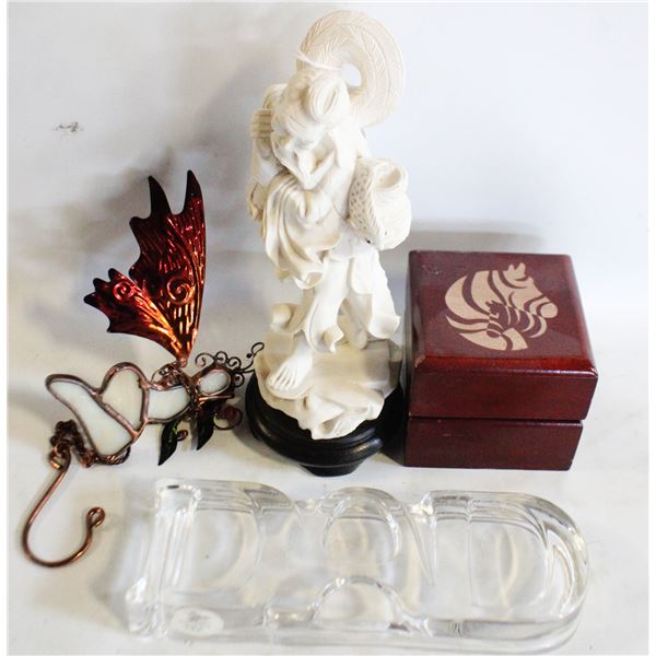SIGNED PRINCESS HOUSE CRYSTAL DAD & MORE