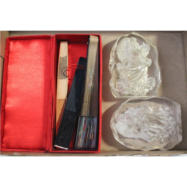 ESTATE DECOR INCLUDING 3 ORIENTAL THEMED FOLDING-