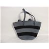 Image 1 : GREY BLACK WOVEN BAG