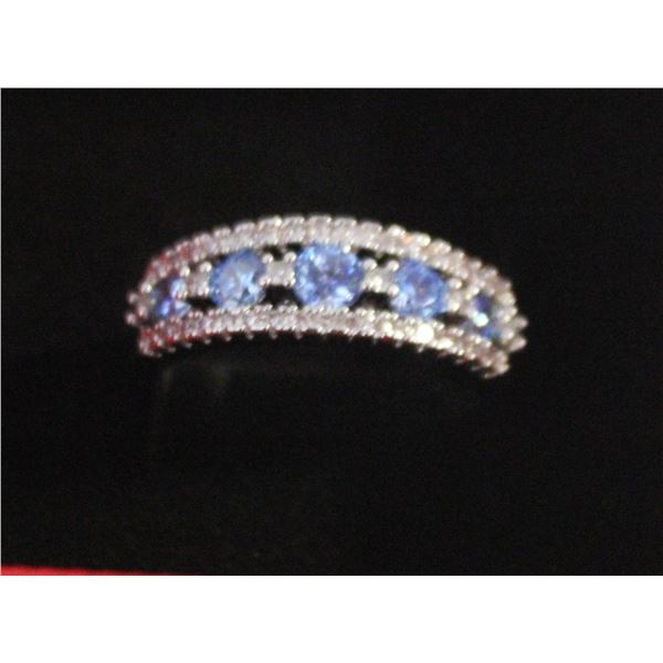 NEW WAMEN'S MOONSTONE BAND SIZE8