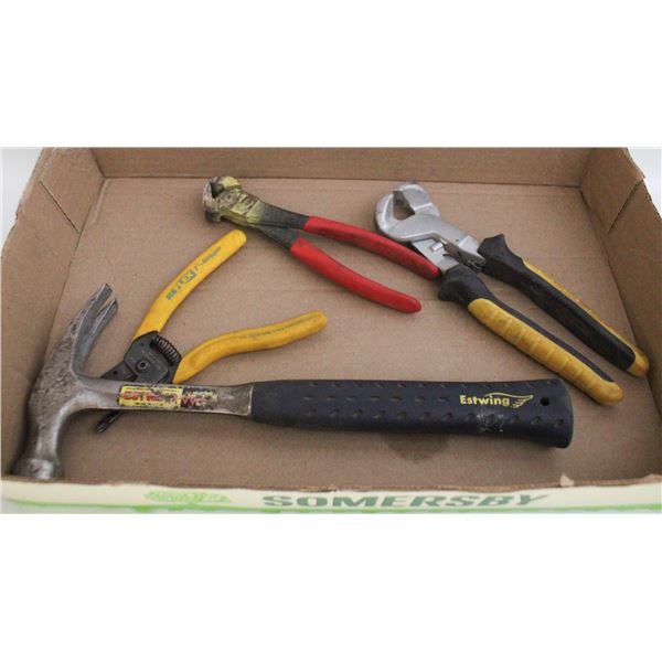 FLAT OF ASSORTED TOOLS