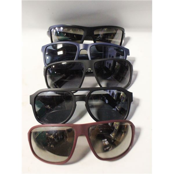 FLAT OF ESTATE NAME BRAND SUNGLASSES