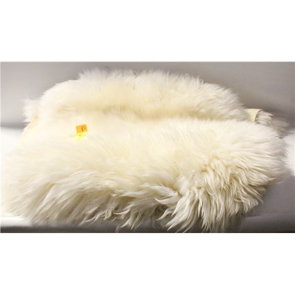 SHEEPSKIN 40" X 34"
