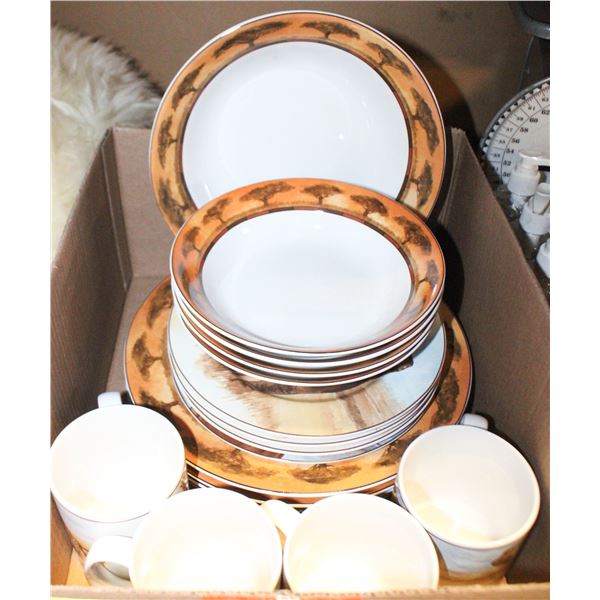 "SAFARI" DINNERWARE BY SAKURA ONEIDA  4 PLACE