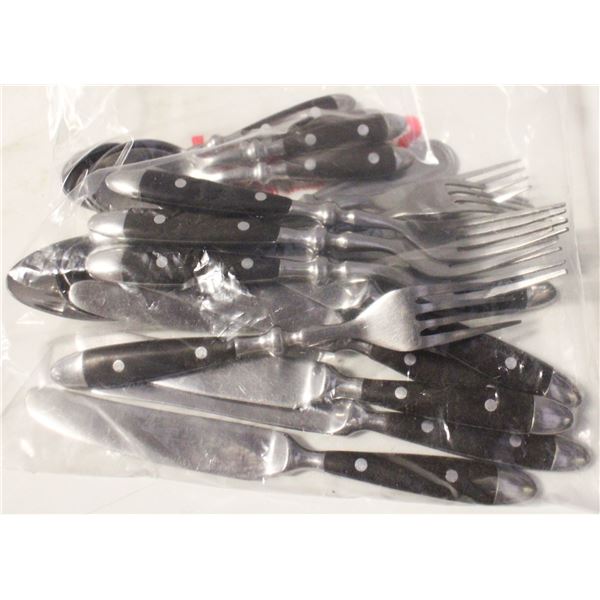 LOT OF UTENSILS APPROX 18 ITEMS