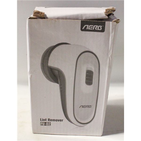 NEW LINT REMOVER IN BOX