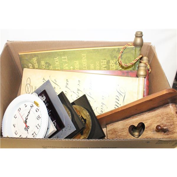 BOX WITH 7 INSPIRATIONAL PLAQUES & PICTURES,