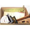 Image 1 : BOX WITH 7 INSPIRATIONAL PLAQUES & PICTURES,