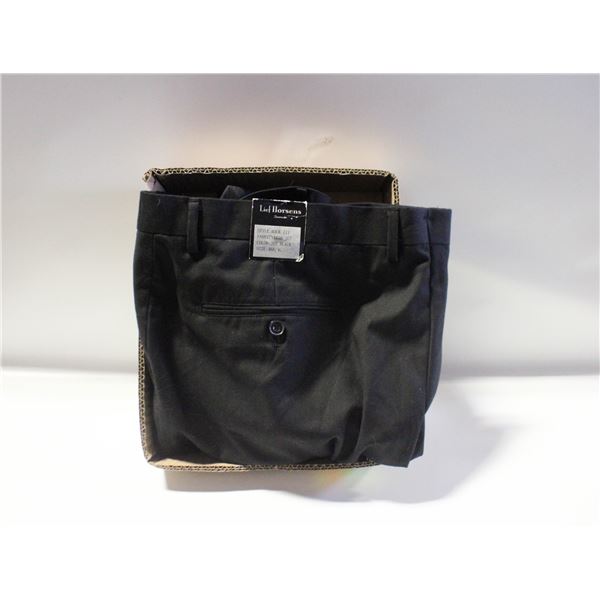 NEW MENS PANTS W/TAGS 46R/40R X1