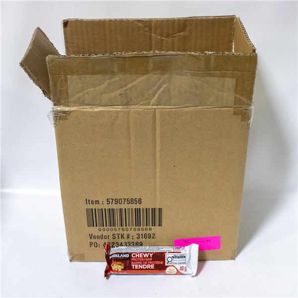 BOX OF 41 KIRKLAND CHEWY PROTEIN BARS - 41 X 40G