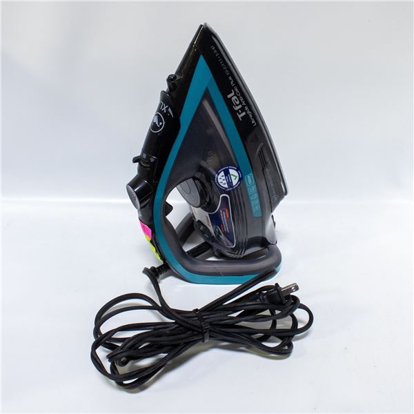 T-FAL ULTRAGLIDE PLUS POWERFUL STEAM IRON