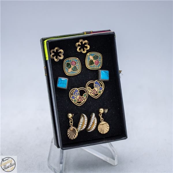 LOT OF VINTAGE EARRINGS