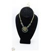 Image 1 : VINTAGE JADEITE STONE WITH CHINESE COIN NECKLACE