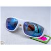 Image 1 : PAIR OF NEW SUNGLASSES