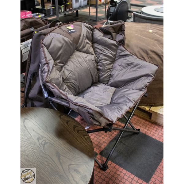 MAC SPORTS PADDED CLUB FOLDING CHAIR - BROWN