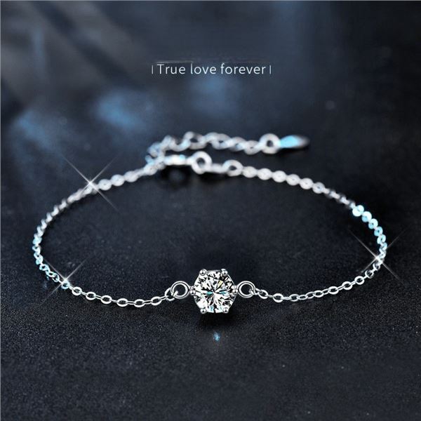 1 CT GRA CERTIFIED ROUND BRILLIANT MOISSANITE