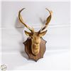 Image 1 : VINTAGE DEER WALL PLASTIC HANGING