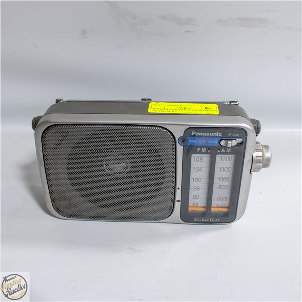 VINTAGE PANASONIC RADIO MODEL RF-2400 RUNS