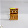 Image 1 : VINTAGE MINATURE DOLL HOUSE CHINA CABINET