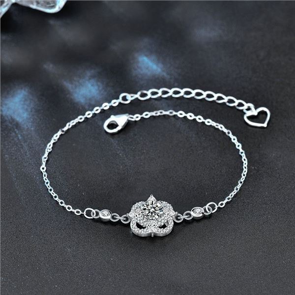 1 CT GRA CERTIFIED ROUND BRILLIANT MOISSANITE