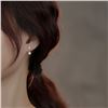 Image 4 : 1 CT GRA CERTIFIED TASSEL STYLE ROUND BRILLIANT