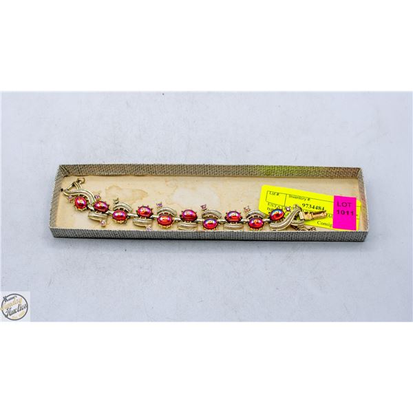 ESTATE VINTAGE PINK AURORA BRACELET