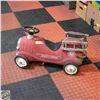 Image 1 : ESTATE VERY OLD RADIO FLYER PEDAL PUSH CAR-ESTATE