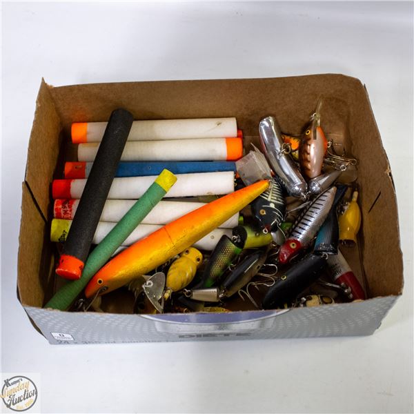 FLAT OF ASSORTED FISHING TACKLE