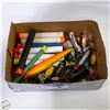 Image 1 : FLAT OF ASSORTED FISHING TACKLE
