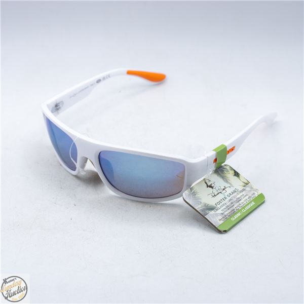 PAIR OF NEW SUNGLASSES