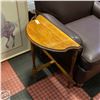 Image 1 : VINTAGE/ANTIQUE HALF MOON HALL TABLE H-24"