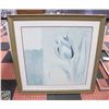 Image 1 : LARGE TULIP FRAMED PRINT