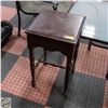Image 1 : ANTIQUE/VINTAGE WOODEN PLANT TABLE H-27"