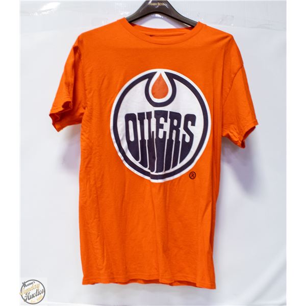 EDMONTON OILERS T-SHIRT LADIES SIZE M