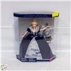 Image 1 : BARBIE - SPECIAL MILLENIUM EDITION PRINCESS