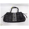 Image 1 : COACH PURSE MONOGRAMED